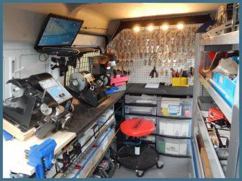 Safe Key Shop Lake Station, IN 219-728-5185 - 2-mobile-locksmith